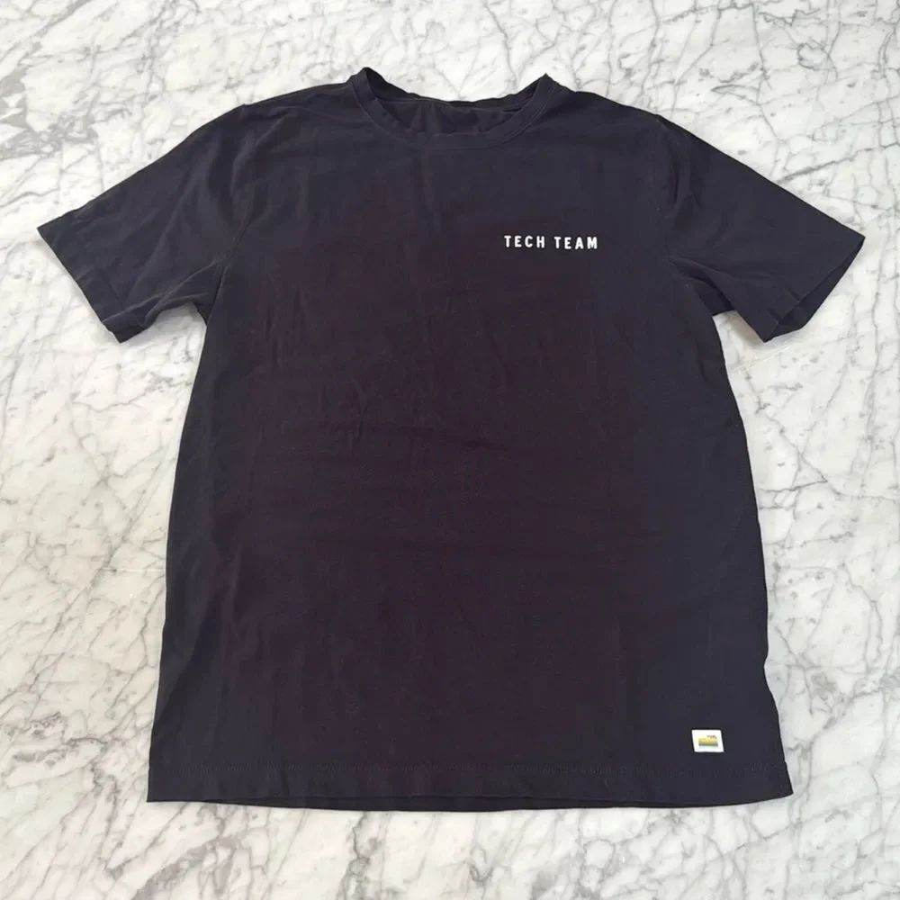 Men’s Vuori Tee Shirt “Tech Team” Medium